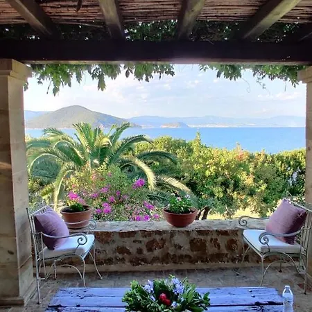 Villa The Seacret Beachfront *