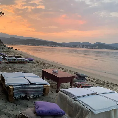 The Seacret Beachfront * Néa Péramos